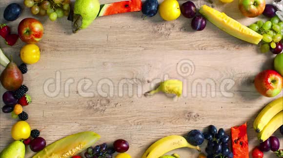 水果做字母H视频的预览图