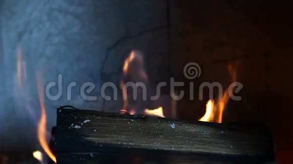 壁炉的录像视频的预览图