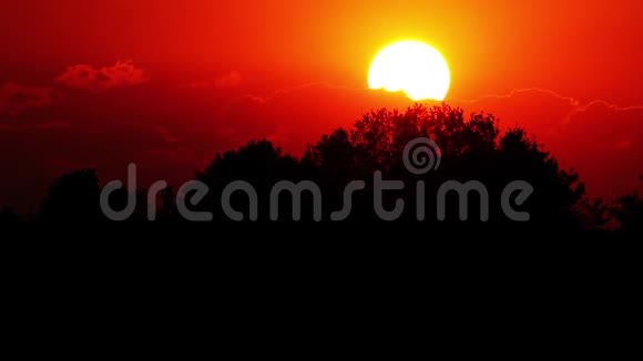 大太阳日落时间流逝视频的预览图