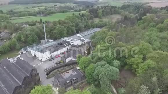 英国苏格兰航空公司GlenSpeyside单麦芽威士忌沥青蒸馏村视频的预览图