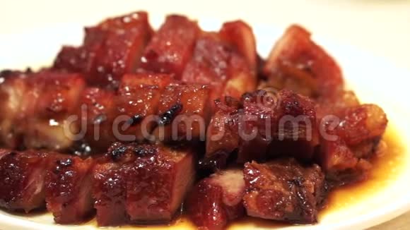 香港烧烤蜜猪肉料理视频的预览图