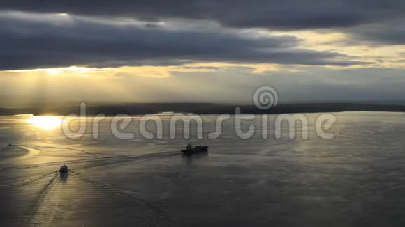 西雅图普吉特湾日落时分视频的预览图