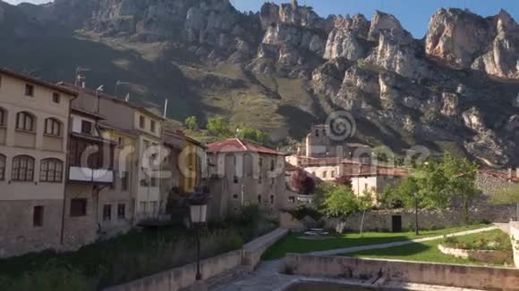潘考波布尔戈斯的古旅游村西班牙视频的预览图