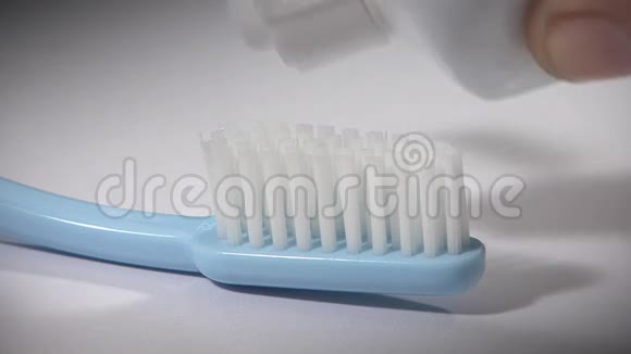 供应牙膏视频的预览图