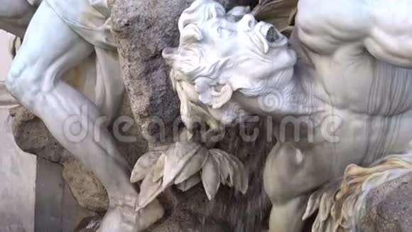 奥地利维也纳2018年9月霍夫堡宫前的喷泉视频的预览图
