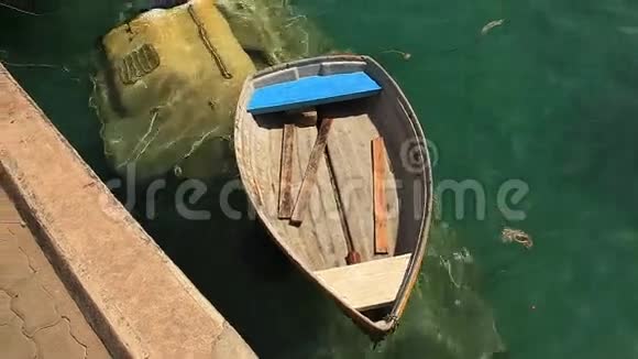 沉没船马尔代夫视频的预览图