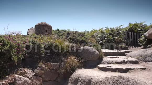 普卢马纳赫花岗岩玫瑰海岸线布雷塔涅法国视频的预览图