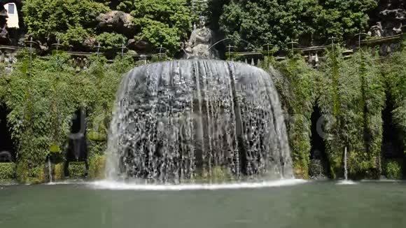 TIVOLI意大利2018年8月来自Tivoli的D宫喷泉Este的喷泉教科文组织遗产的一部分视频的预览图