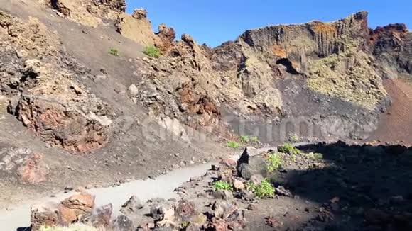 加那利群岛兰萨罗特的蒂曼法亚国家公园内的Vulcano火山口CalderadeLosCuervos4k录像视频的预览图