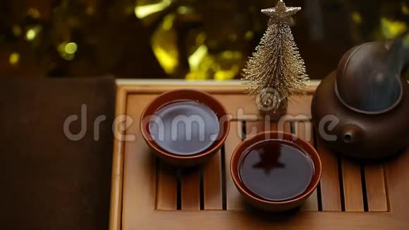 茶壶杯微型杉树视频的预览图