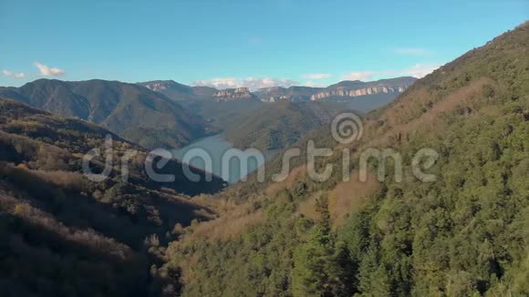 美丽的西班牙景观靠近小村庄Rupit医生的录像视频的预览图