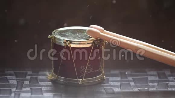 小音乐鼓木棍高清镜头视频的预览图
