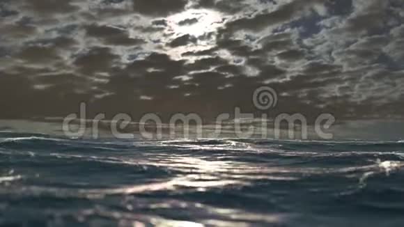 来自一艘船的夜海景象视频的预览图