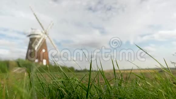 古老的传统风车视频的预览图