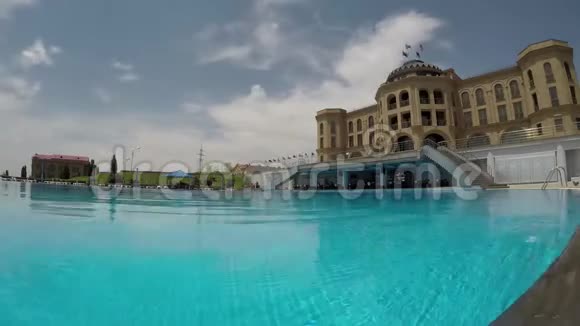 亚美尼亚的游泳池视频的预览图
