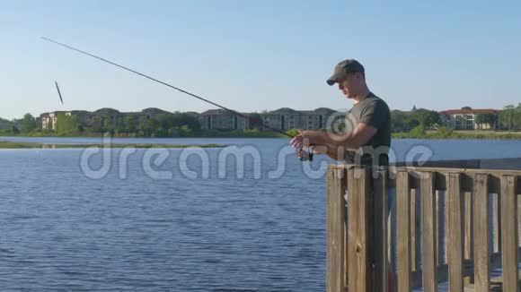 渔夫抓鱼视频的预览图