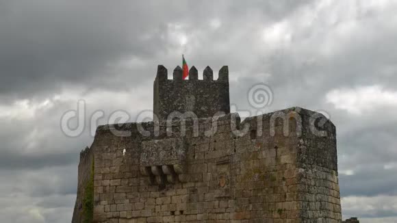 Sortelha历史岩堡建于中世纪的坚固城墙内被葡萄牙列入历史视频的预览图