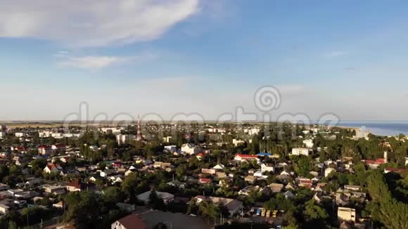 鸟瞰斯卡多夫斯克市儿童度假胜地和黑海港口城市视频的预览图