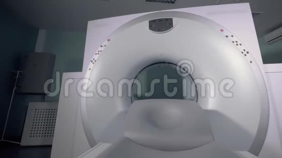 空房用层析机特写核磁共振扫描设备视频的预览图