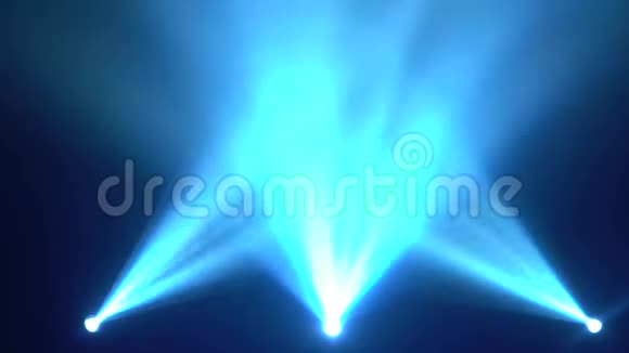 三束光线在烟雾中闪耀视频的预览图