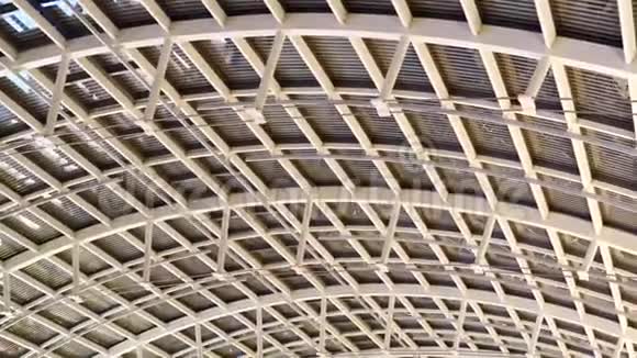 钢制现代天花板视频的预览图
