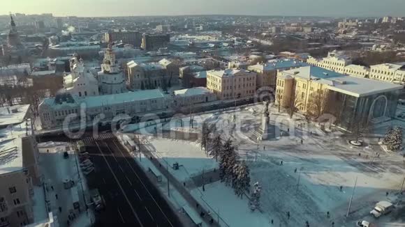 乌克兰哈尔科夫2016年12月13日宪法广场空中展览历史博物馆被雪覆盖视频的预览图