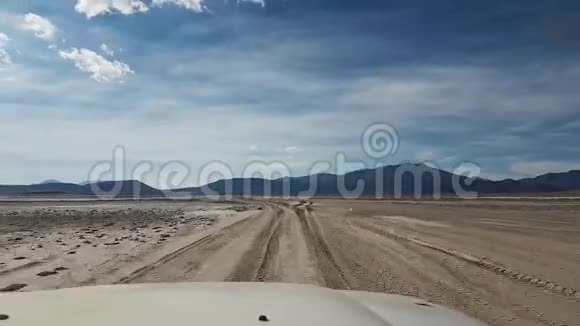 玻利维亚沙漠卡车10mp4视频的预览图