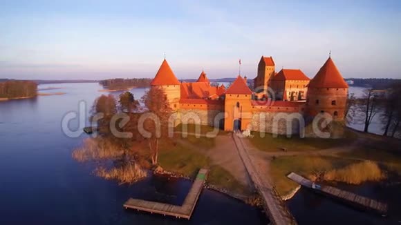 飞越立陶宛特拉凯城堡视频的预览图