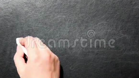 糖尿病用粉笔在黑板上手写单词糖病视频的预览图