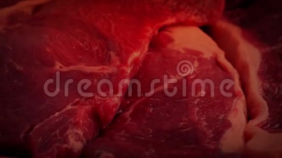 牛肉牛排在烤箱里烹饪视频的预览图