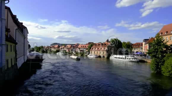 在班伯格的里格尼茨河上看到一个叫小威尼斯的地区视频的预览图