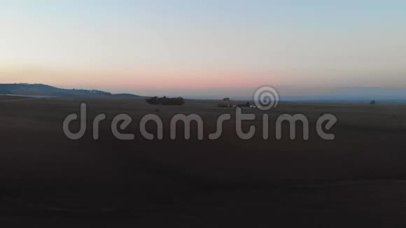 沙漠景观无人视野安达日落视频的预览图