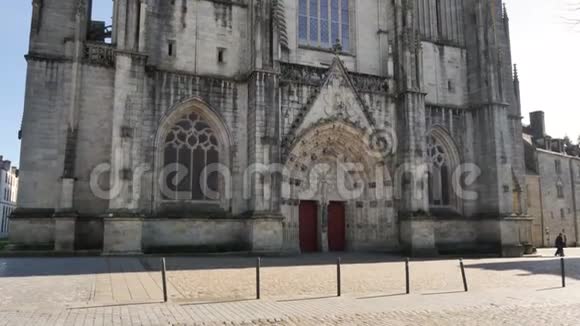 法国布列塔尼的昆珀大教堂视频的预览图
