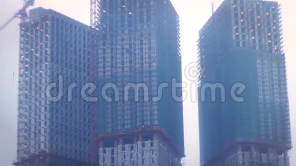 城市景观建筑摩天大楼建设视频的预览图
