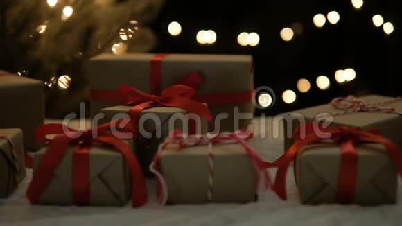 圣诞礼物在博克灯多利射击视频的预览图
