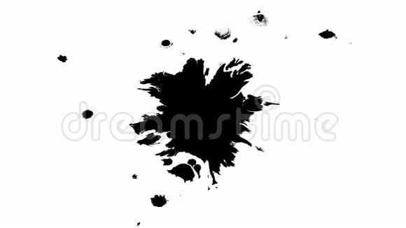 墨水滴在湿纸40上视频的预览图