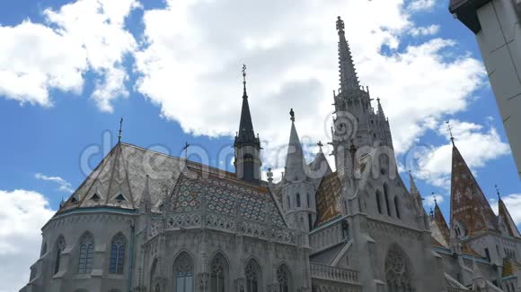 古布达佩斯的马蒂亚斯教堂视频的预览图