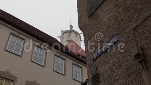 德国巴伐利亚州梅明根老城历史传统建筑房屋视频的预览图