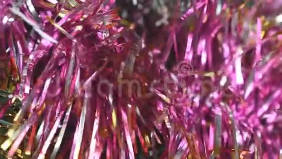 美丽的紫罗兰色闪耀的圣诞背景旋转视频的预览图