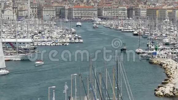 马赛港游艇和船只历史地标旅游观光视频的预览图