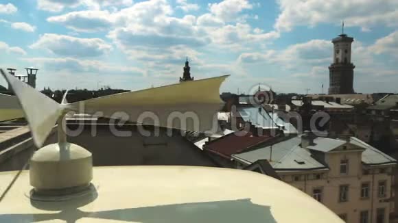 利沃夫美丽的屋顶景观历史中心文化遗产视频的预览图
