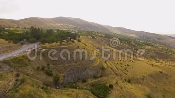 查伦茨古拱门的顶部景观亚美尼亚美丽的地方娱乐场所视频的预览图