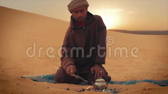 沙漠里的茶视频的预览图
