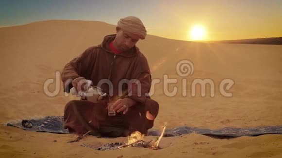 沙漠里的茶视频的预览图