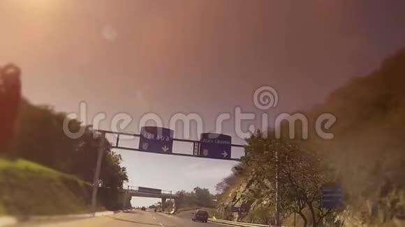 墨西哥的伊斯塔帕高速公路欢迎标志视频的预览图