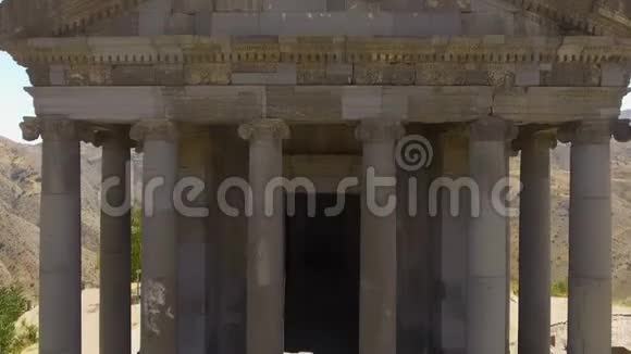 亚美尼亚离子彩加尼寺的全景宗教和旅游视频的预览图