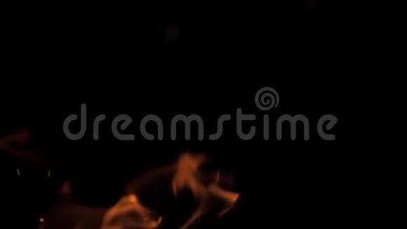 美丽的抽象的火花和火焰背景视频的预览图