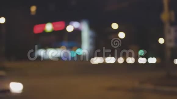 夜间城市交通录像视频的预览图