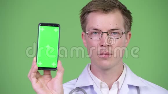 快乐男医生显示色度键绿色屏幕手机视频的预览图