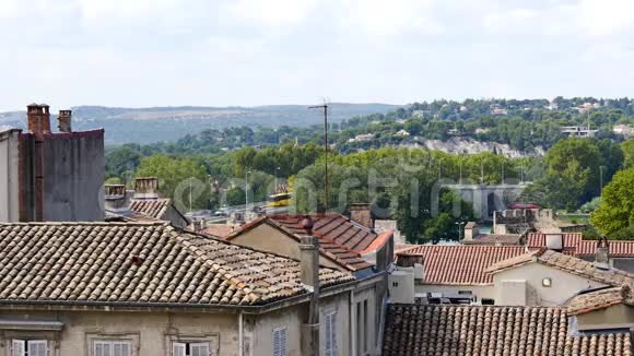 法国阿维尼翁的城市景观视频的预览图